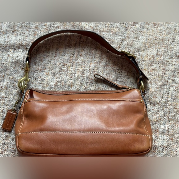 🤎Coach smooth brown leather shoulder bag🤎 - Picture 2 of 10